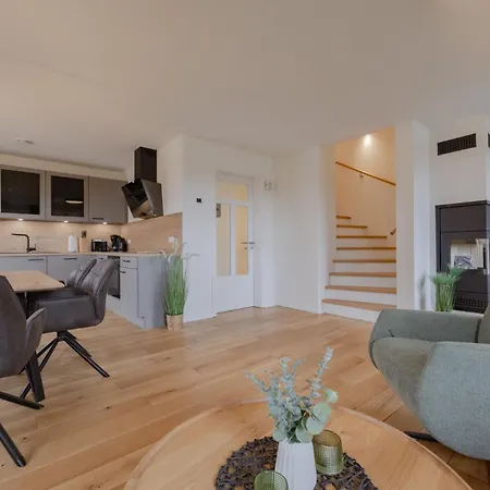 32 Feriehus *